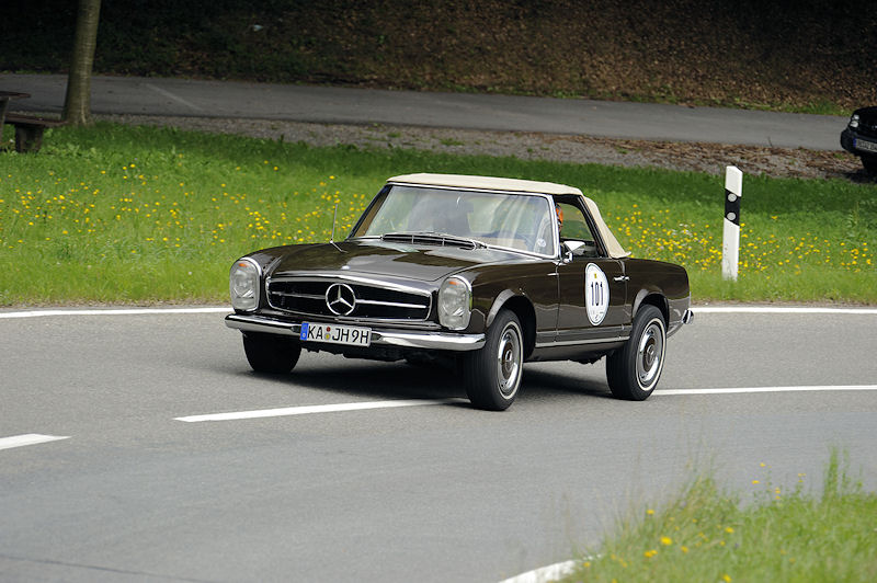 Mercedes_101a.jpg