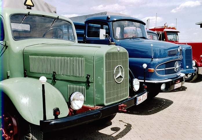 Mercedes_32.jpg