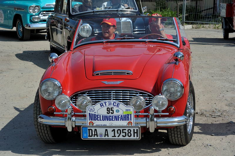 095b_AustinHealey.jpg