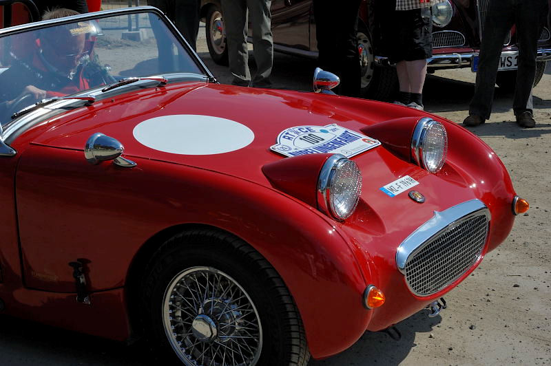 100a_AustinHealey.jpg