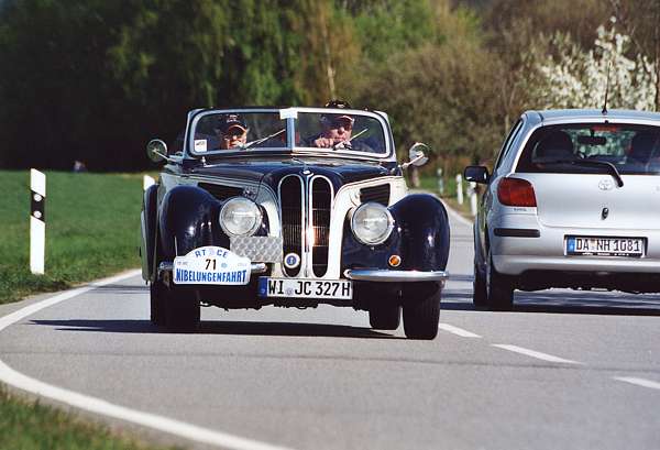 BMW327_71.jpg