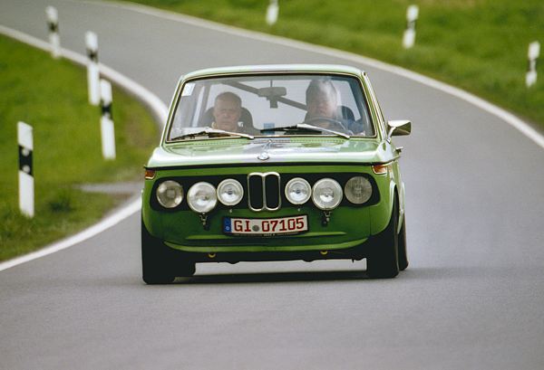 BMW2002_48.jpg