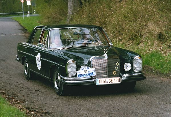 Mercedes250_64.jpg