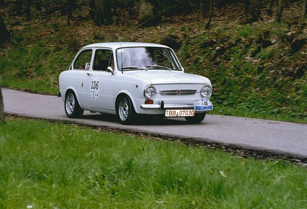 Fiat850_136.jpg