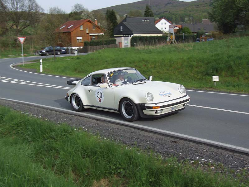 Porsche_50.jpg