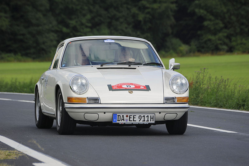 Porsche_15a.jpg