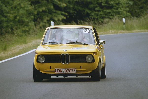 BMW_128a.jpg