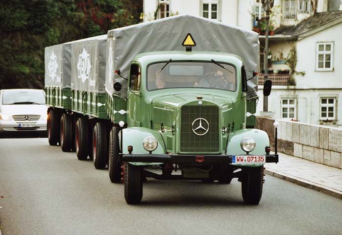 Mercedes3B.jpg