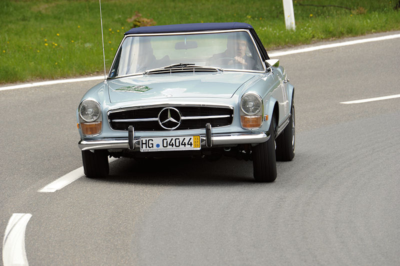 Mercedes_98a.jpg