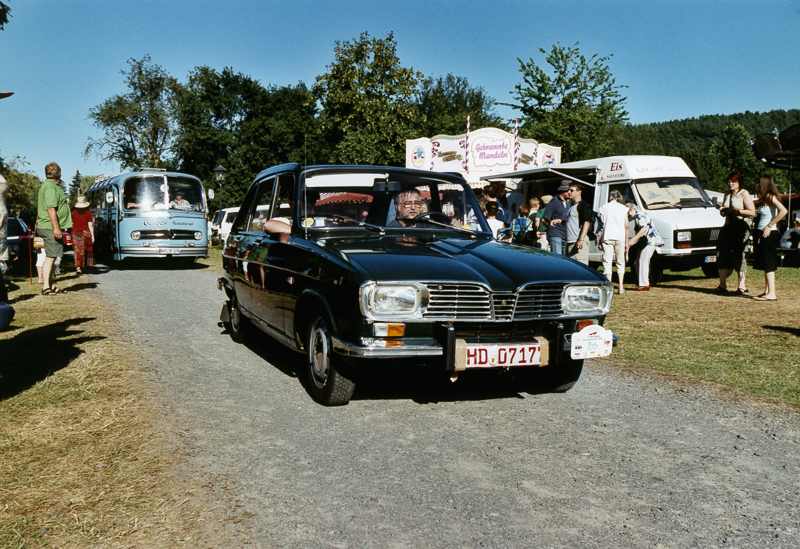 RenaultR16.jpg