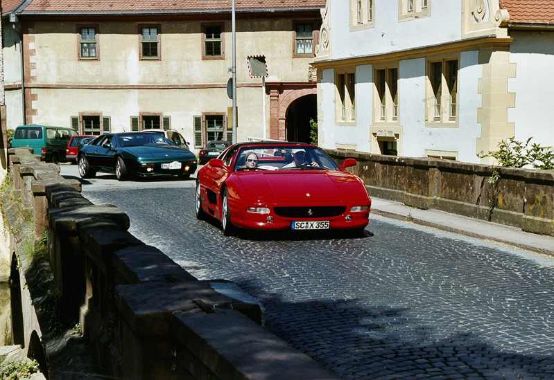 Ferrari5.jpg