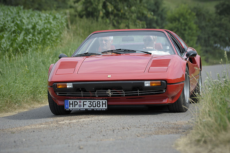 Ferrari308_252fb.jpg