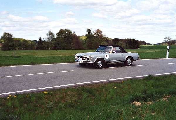 Mercedes280_36.jpg