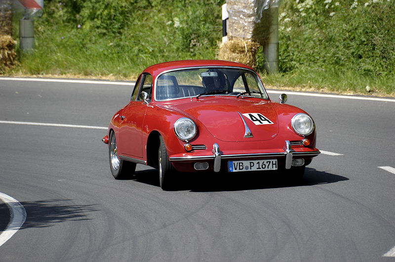 Porsche_44a.jpg